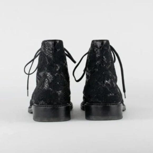 Saint Laurent Lace Bootie - Picture 4 of 11